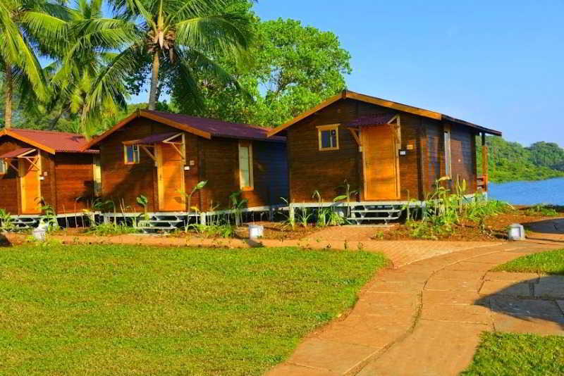 Bay 15 Hotel Panaji Exterior photo