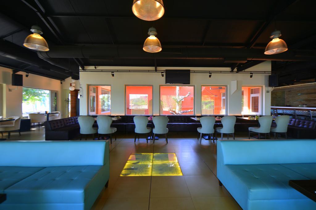 Bay 15 Hotel Panaji Exterior photo