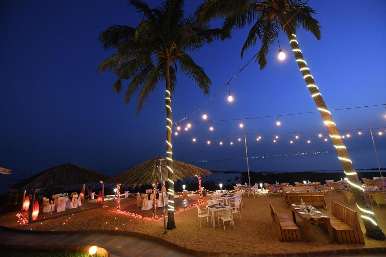 Bay 15 Hotel Panaji Exterior photo